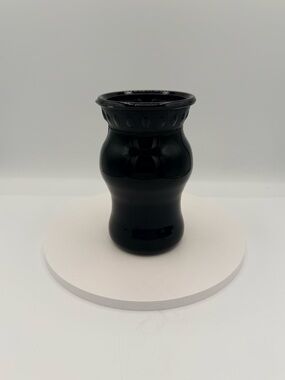 LE Smith, black amethyst Vase with thumbprint and black glossy finish